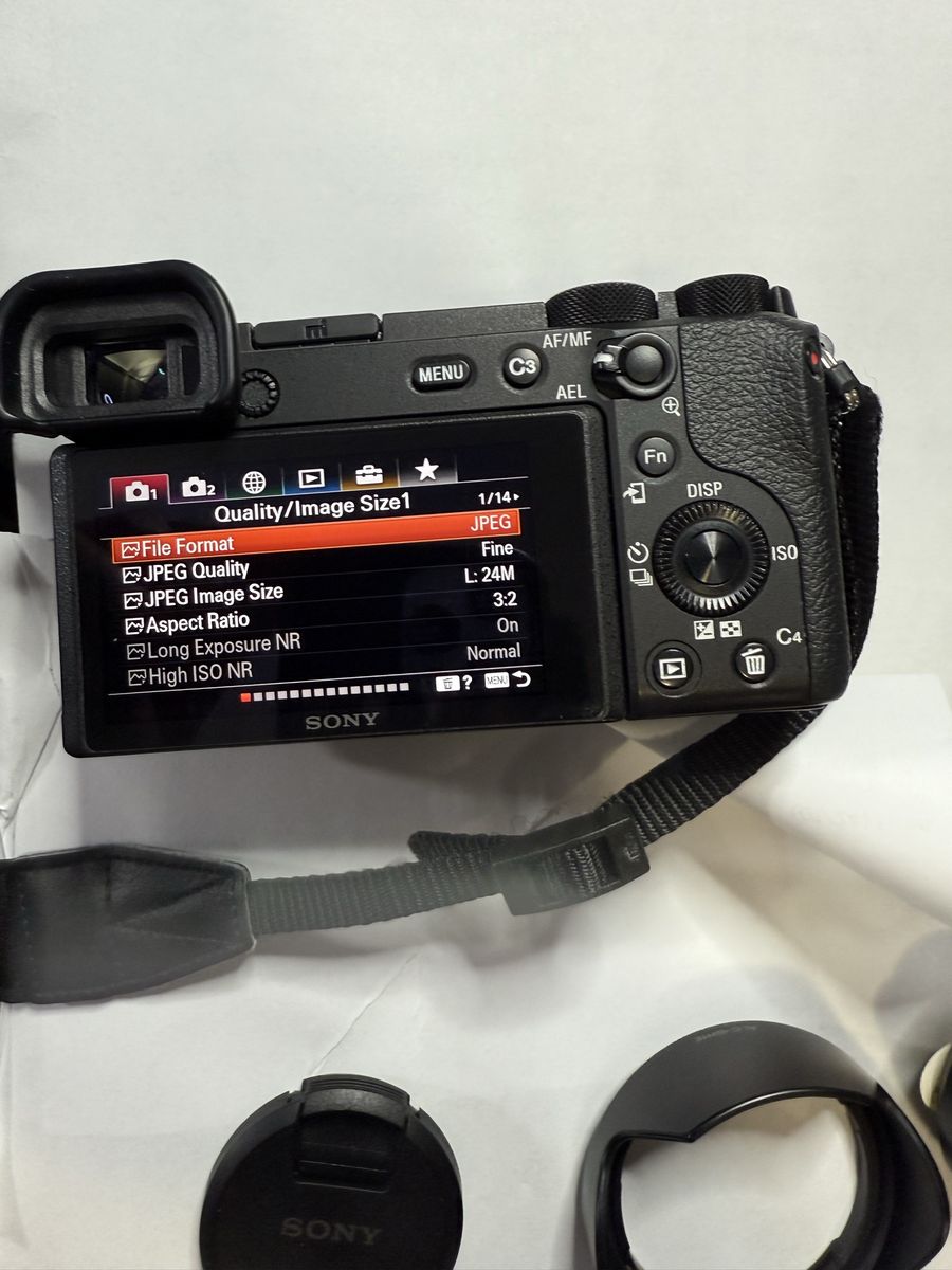 Sony a6600 body only , 7k shutter counts