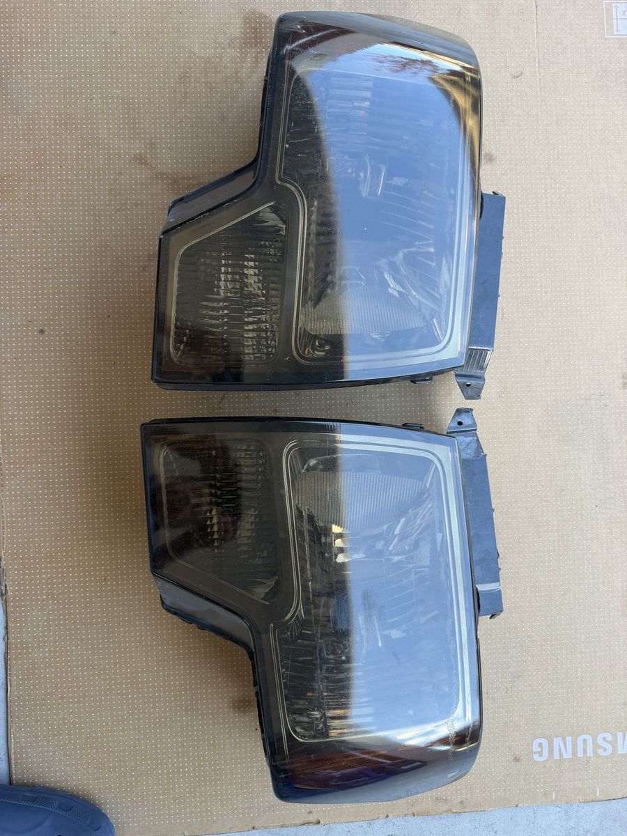 09-14 Ford F-150 Headlights - Smoke Housing Pair Used