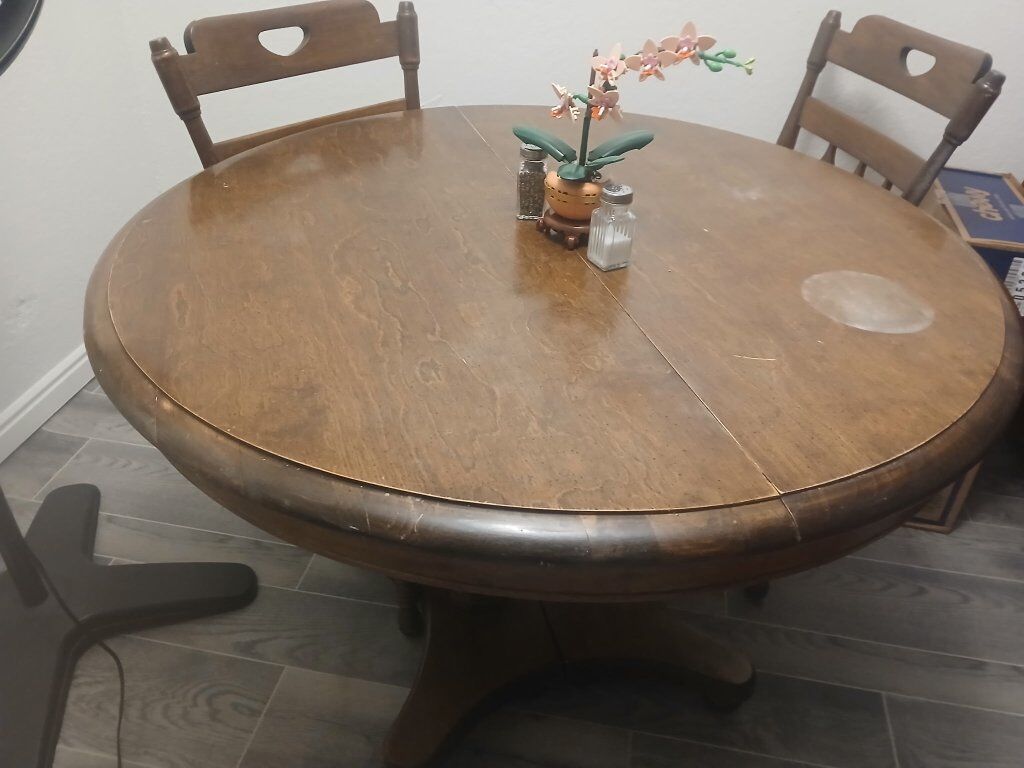 Wood Round Table