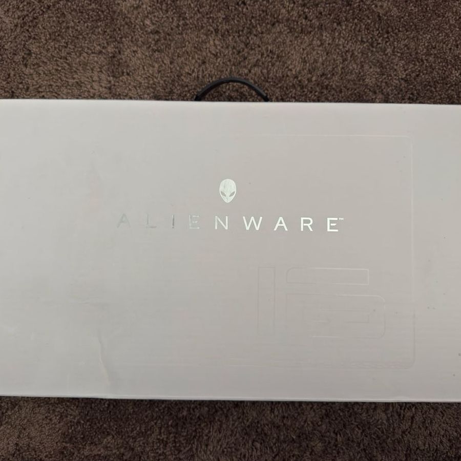 Alienware M16 R2 Gaming Laptop - Intel i7-9750H, RTX 2060, 16GB RAM, 1TB SSD