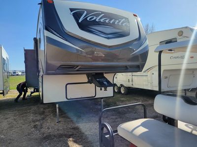 5th Wheel Trailer