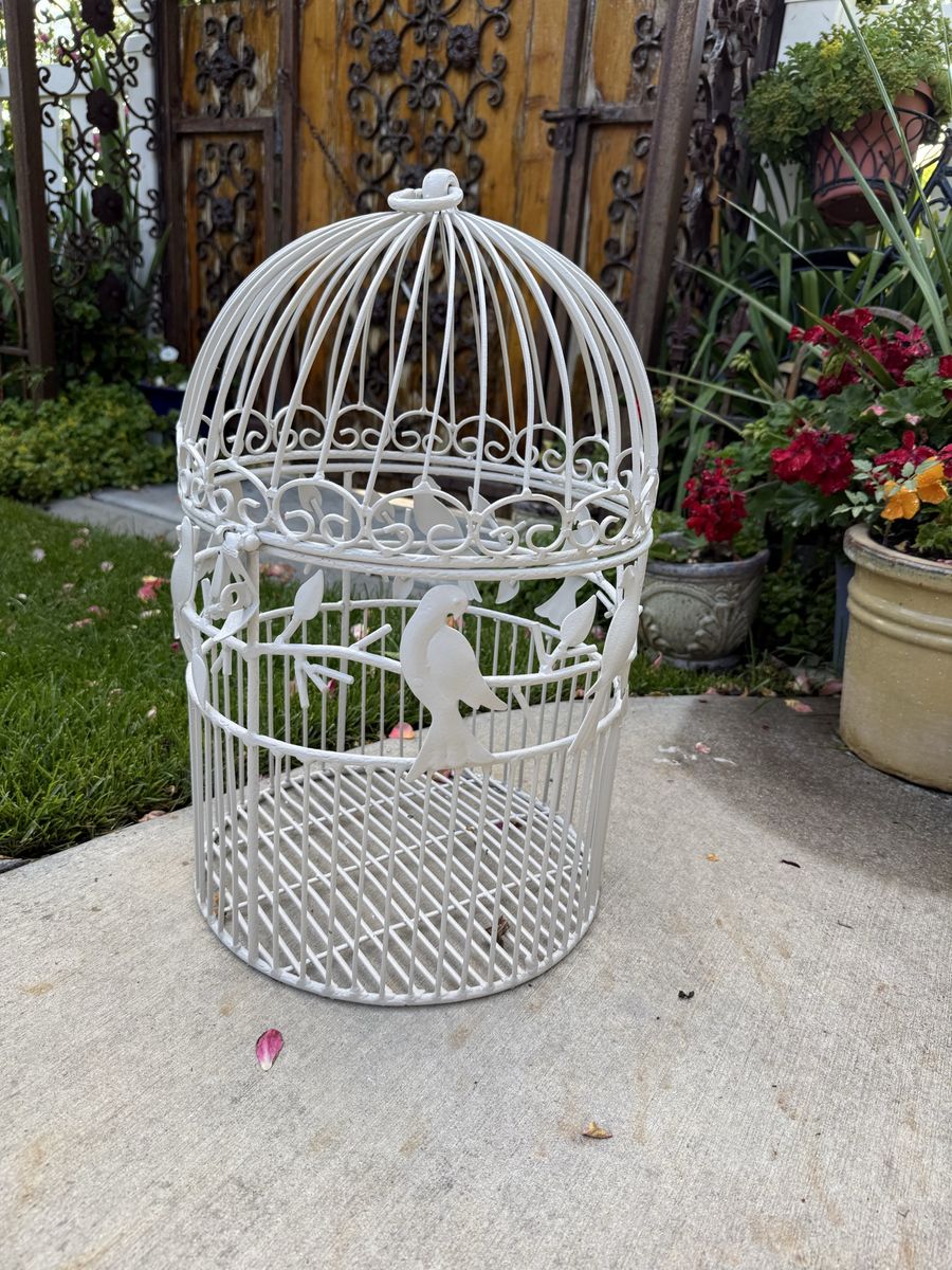 Large wrought iron birdcage we used at a wedding for cards 22” T 14” W