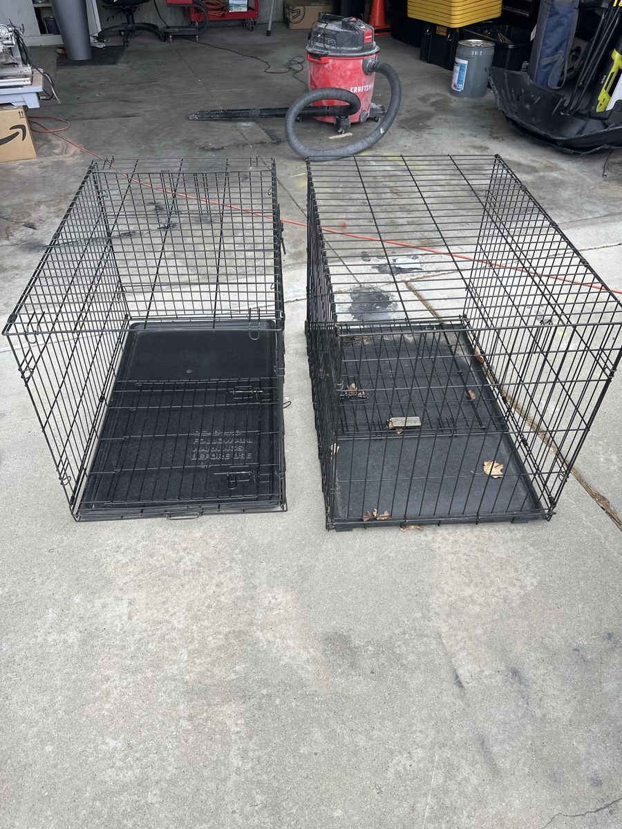 Large Wire Dog Crate Metal Pet Cage with Plastic Tray