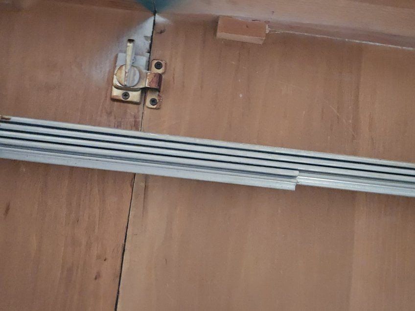 Main image 6