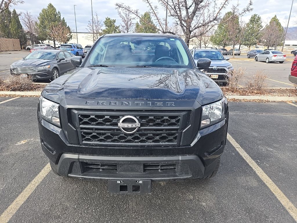 2022 Nissan Frontier S