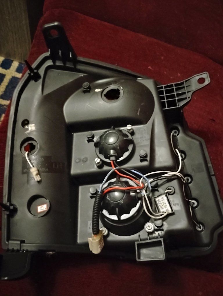 Main image 3