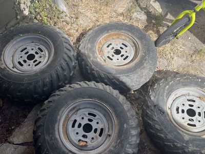 Can am outlander wheels and tires
