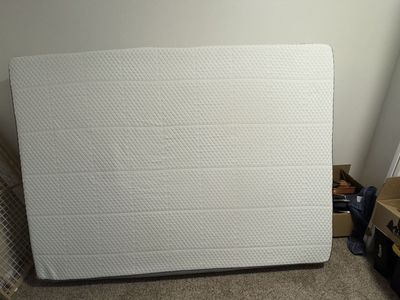*NEED GONE* Nectar Queen Mattress