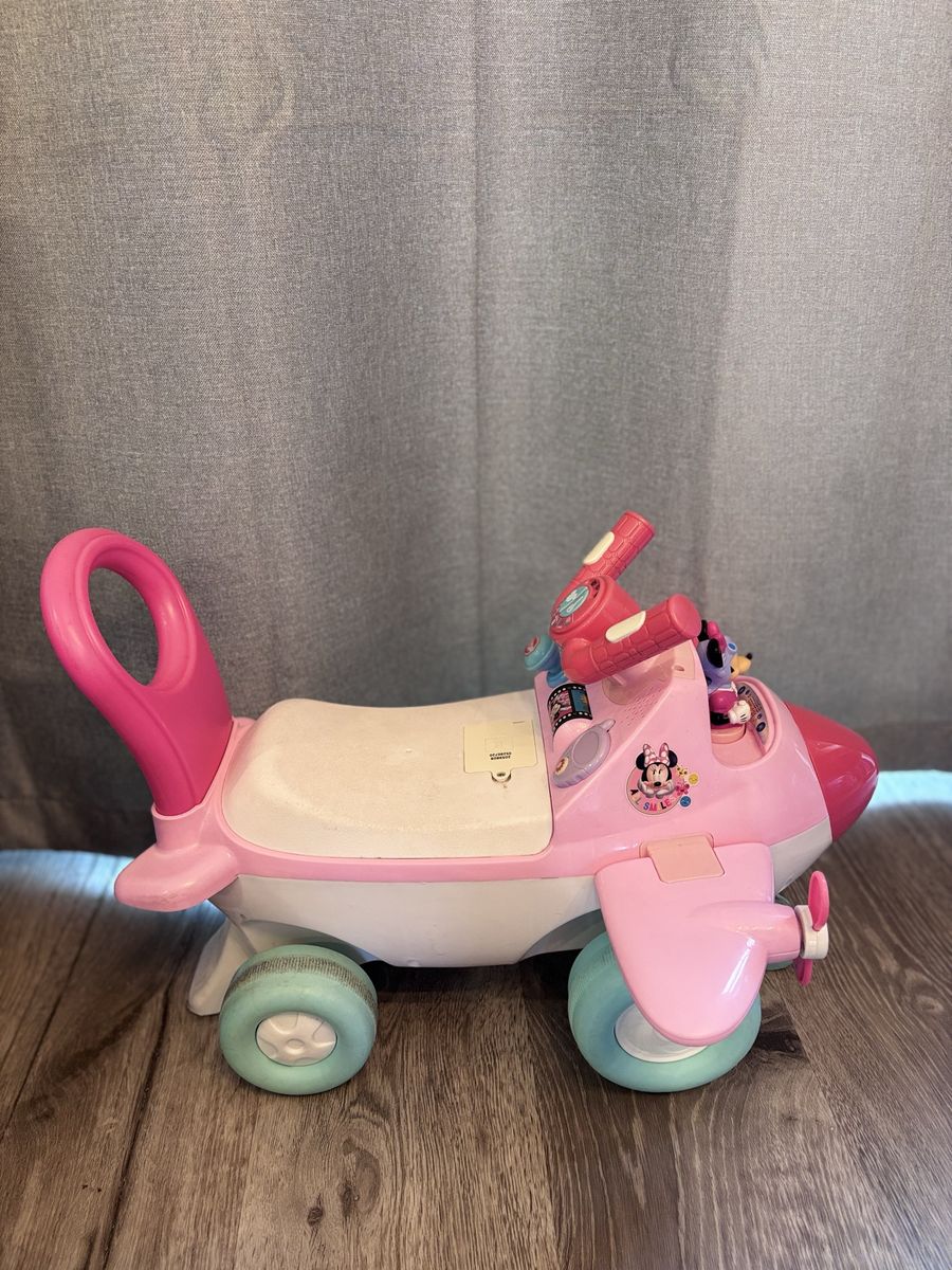 Ride on push plane