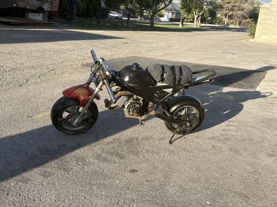 25cc Pocket Rocket Mini Bike