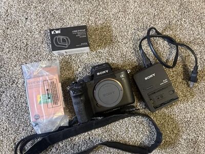 Sony a7R IV Full Frame Mirrorless Camera Bundle