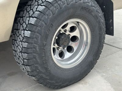 316/75r16 16x10 8x170 Polished Good Condition