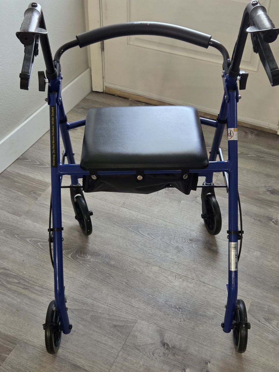 Folding Four Wheel Rollator Walker with Seat