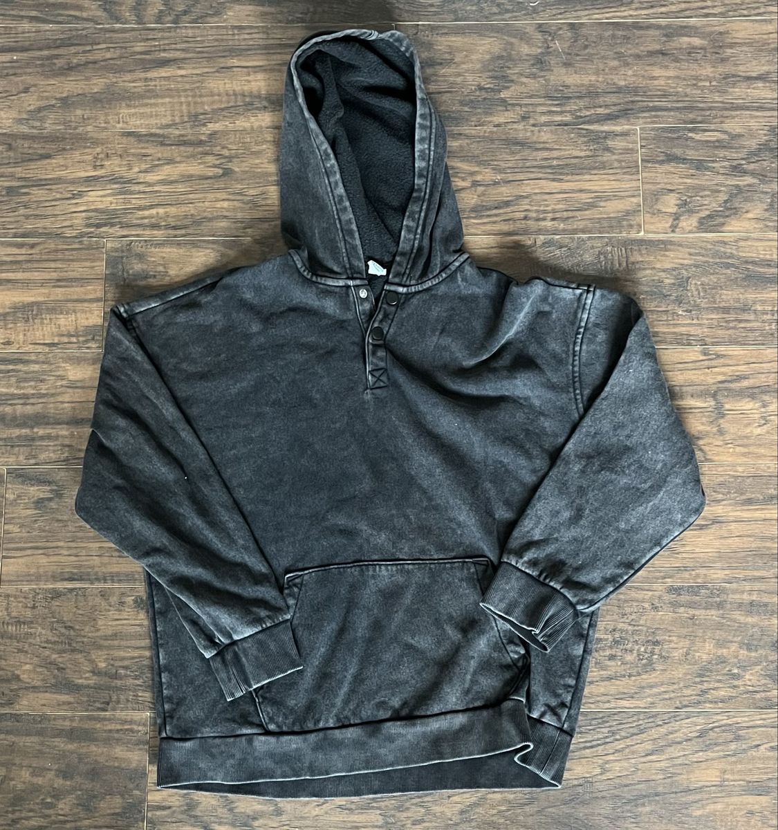 Black washed hoodie