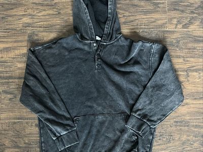 Black washed hoodie
