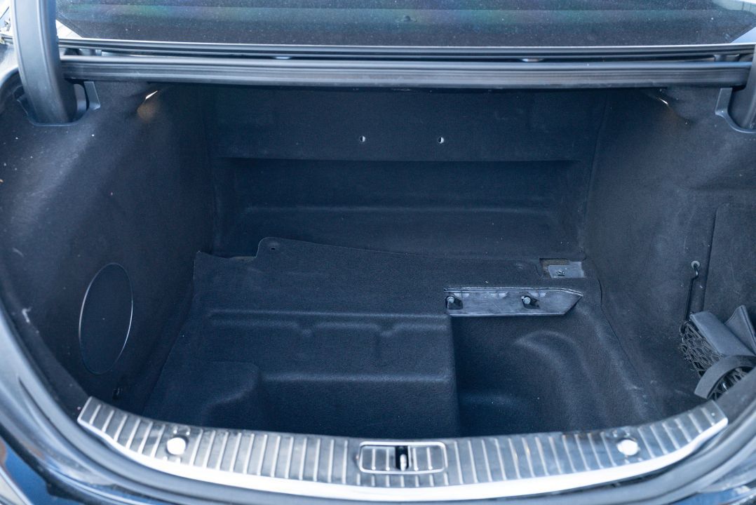 Main image 7
