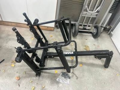 Thule Bike/ Snowboard/ Ski hitch mount rack