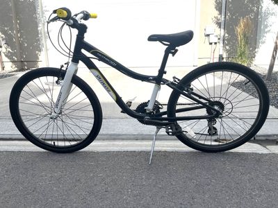 Specialized Hotrock Street 24" Kids Bike