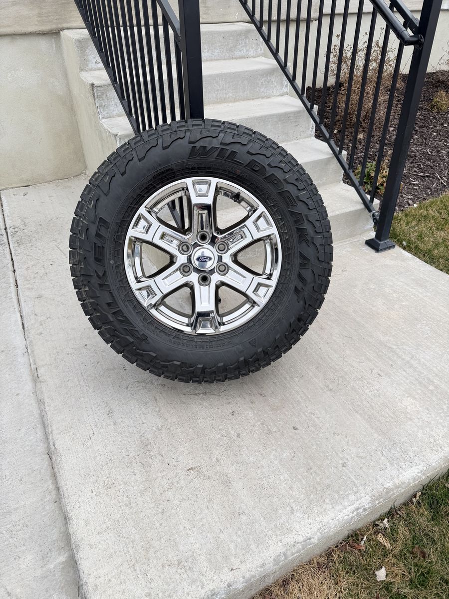 Ford F150 Expedition Rims and Tires 275/70R18