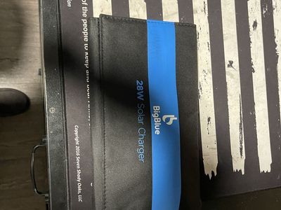 28 watt big blue solar panel 30oz