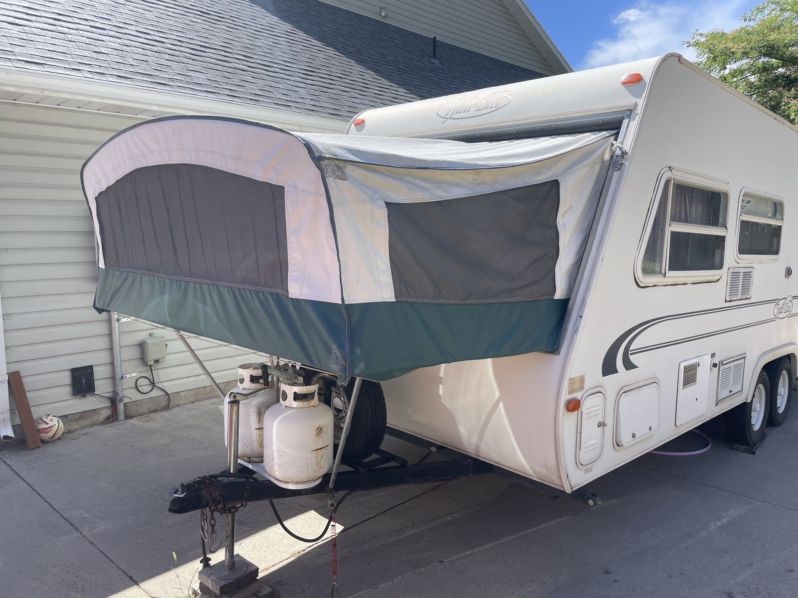 1999 R-Vision Trail-Lite bantam b-21 hybrid camper