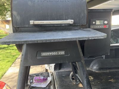 Traeger Ironwood 650 Wood Pellet Grill Smoker - Used