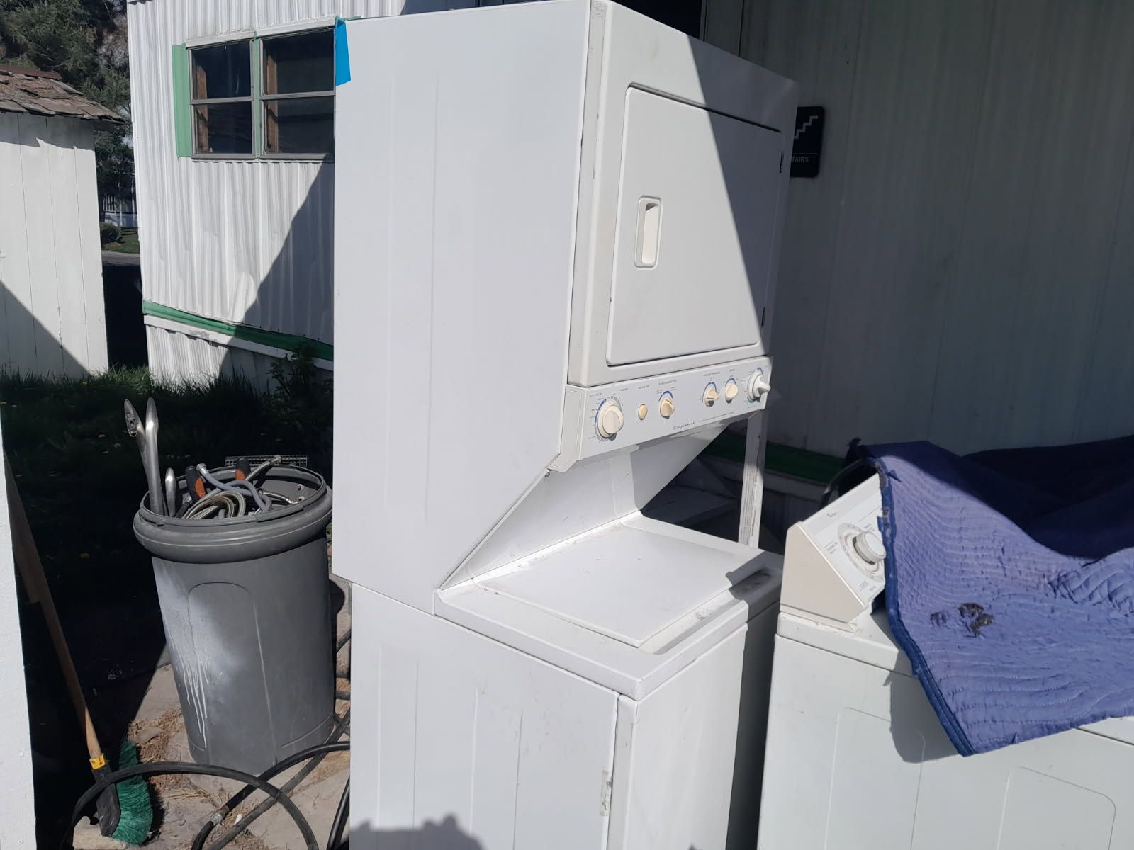 Nice Frigidaire Full Size Stacked Washer and Electric Dryer