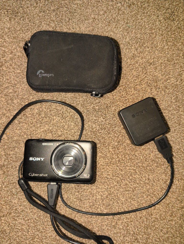 Sony Cyber-shot DSC-WX9 16.2MP Digital Camera - Black with Cable & Case