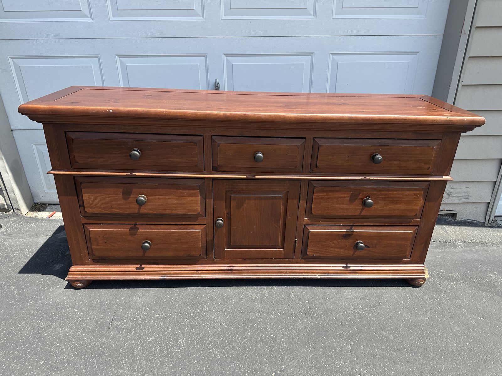 Beautiful Broyhill Wood Dresser