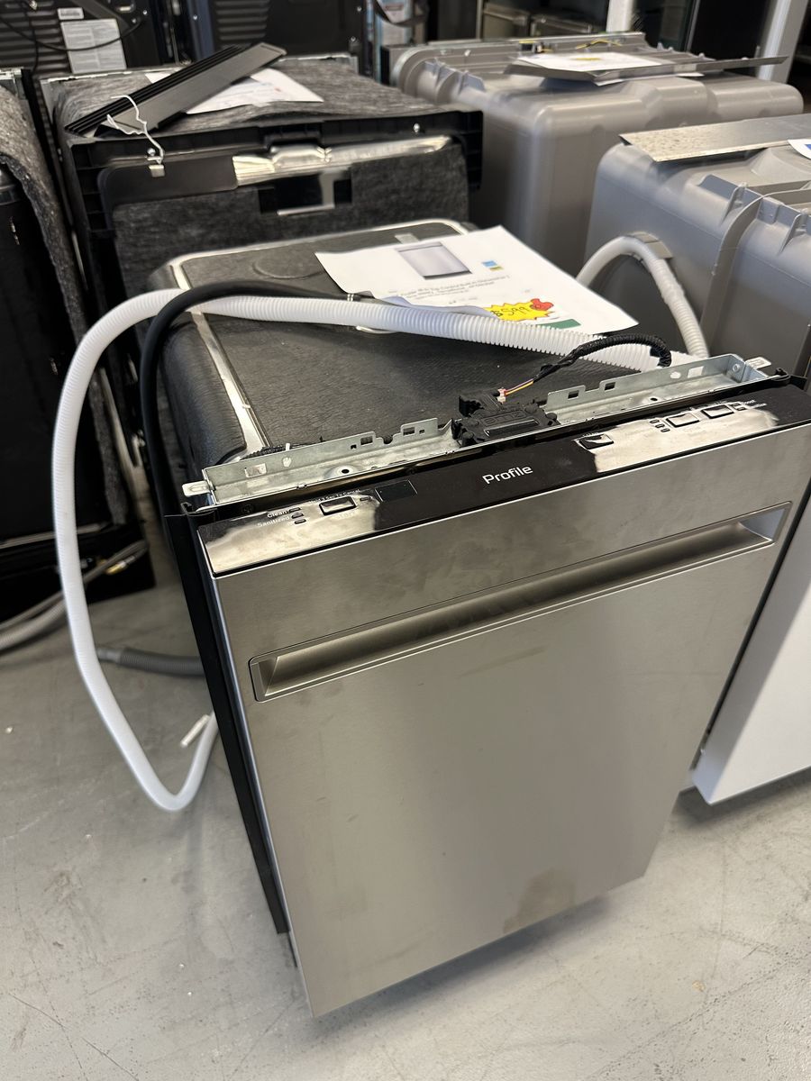 GE PROFILE TOP CONTROL 18" DISHWASHER Model #PDT145SSLSS