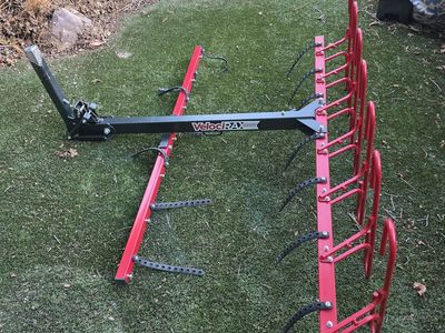 VelociRAX 7-Bike Vertical Hitch Rack
