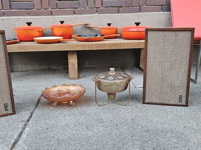 KLH Model 22 Vintage Bookshelf Speakers