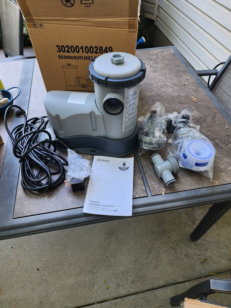 Bestway Flowclear 58390US 530 GPH Above Ground Pool Filter Pump System New