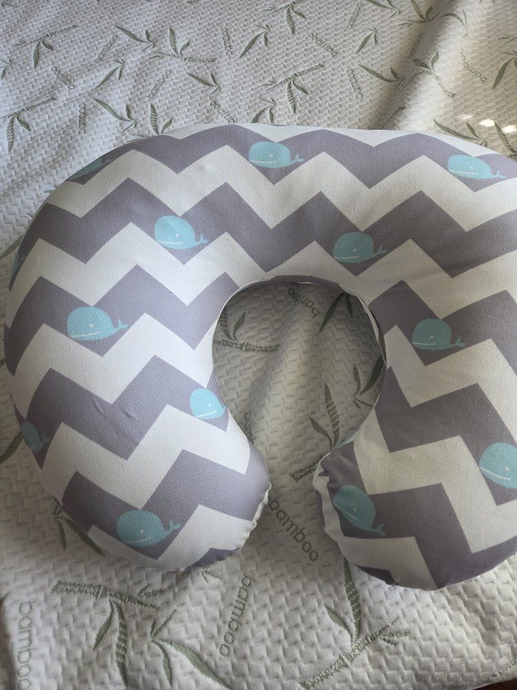breastfeeding pillow