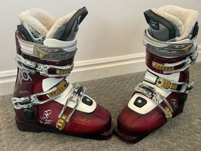 Dalbello Storm / Krypton ski boot 23.5