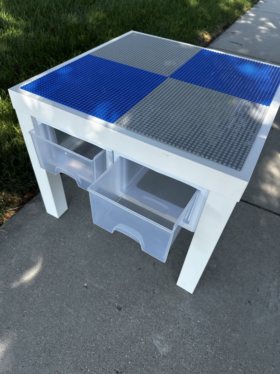 Building Brick Sensory Table