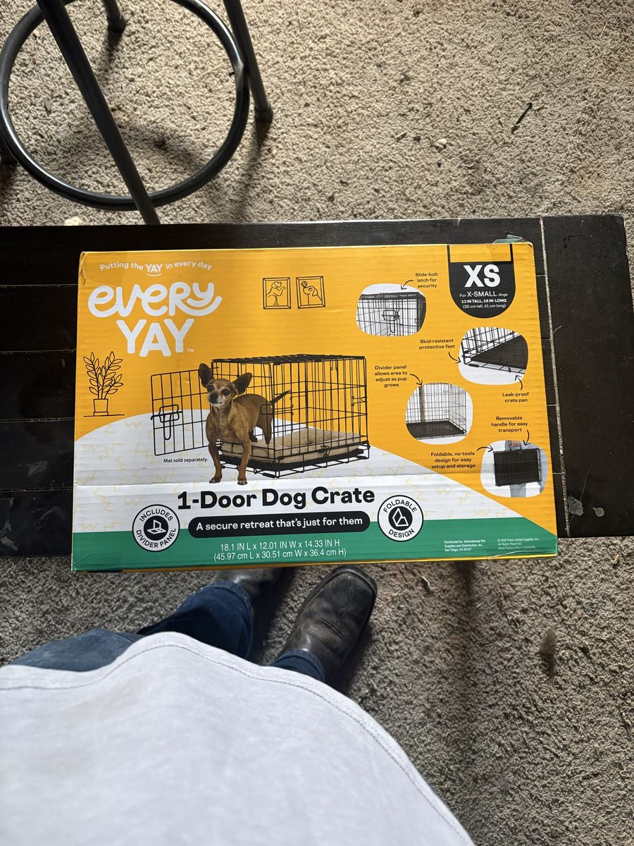 Every Yay XS 1-Door Foldable Dog Crate - For X-Small Dogs, Skid-Resistant Feet also a me