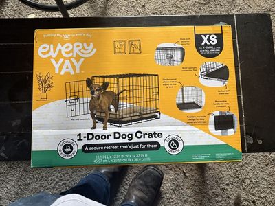 Every Yay XS 1-Door Foldable Dog Crate - For X-Small Dogs, Skid-Resistant Feet also a me