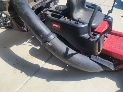 Toro TimeCutter SS 3200 Zero Turn Lawn Mower with Bagger