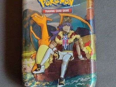 Pokémon Crown Zenith Charizard Mini Tin Pokemon