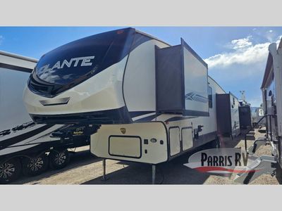 Used 2020 CrossRoads RV Volante 370BR