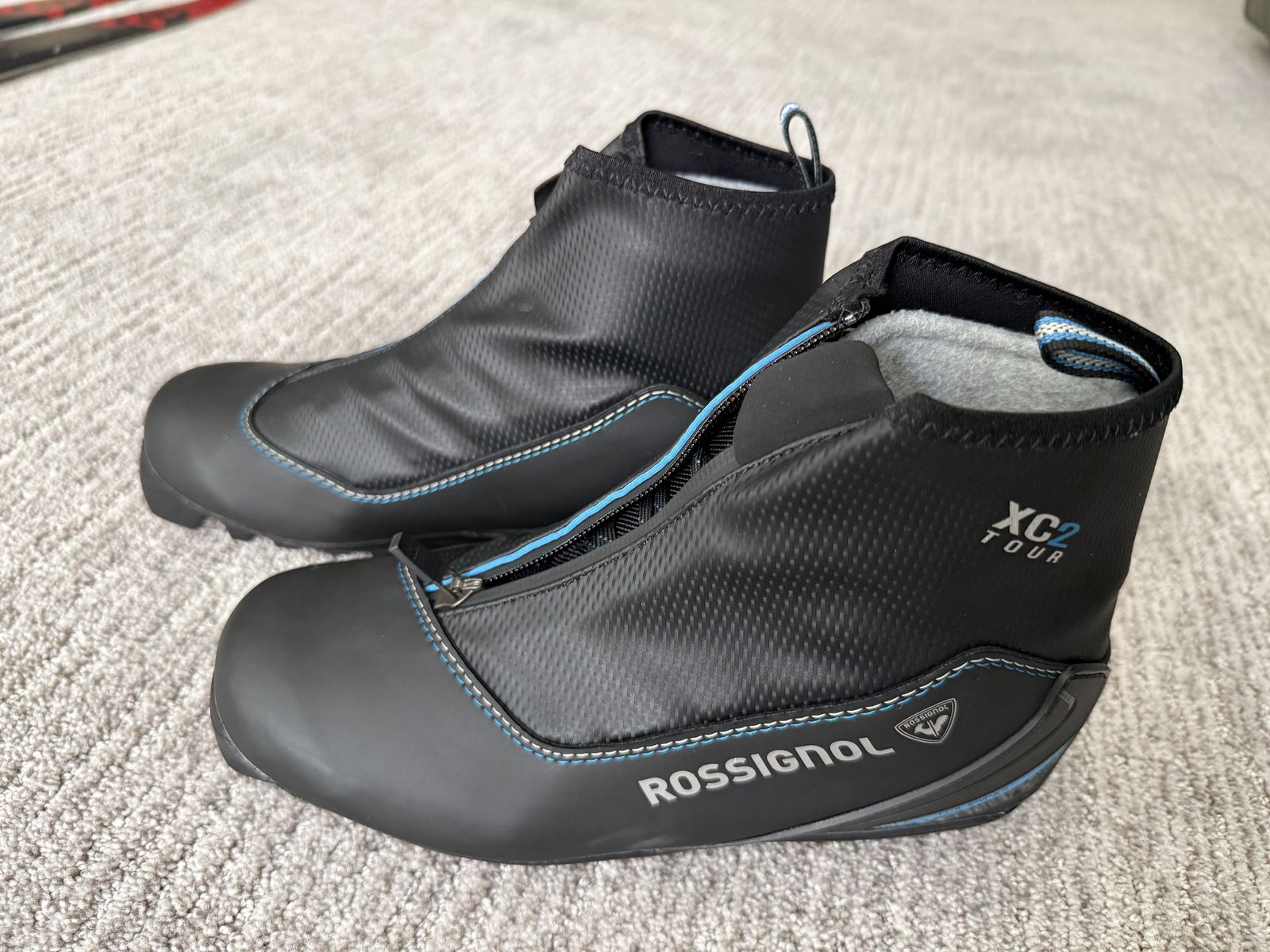 2 pairs Rossignol cross country ski shoes, like new.