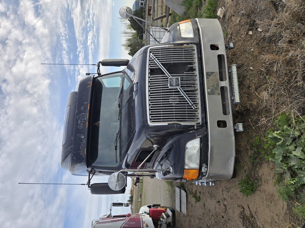 2002 volve vnl 770
