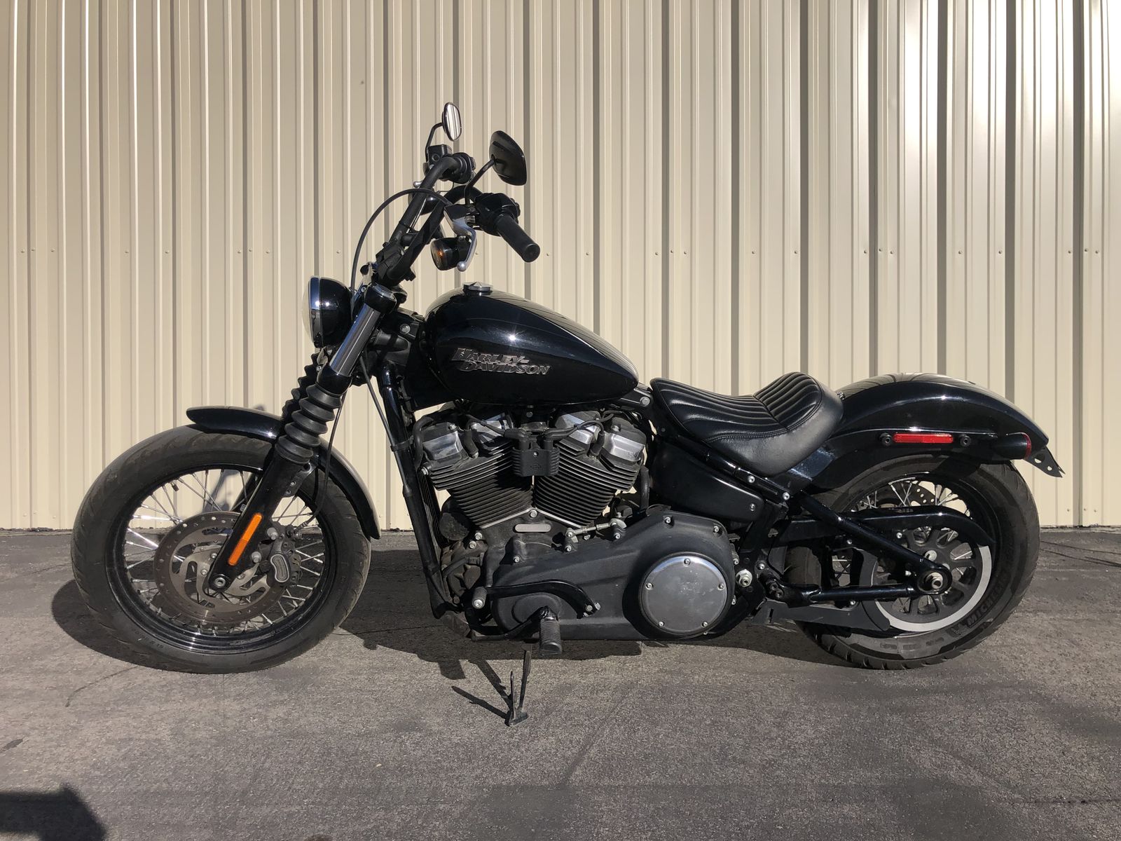 Blacked out Harley Street Bob FXBB