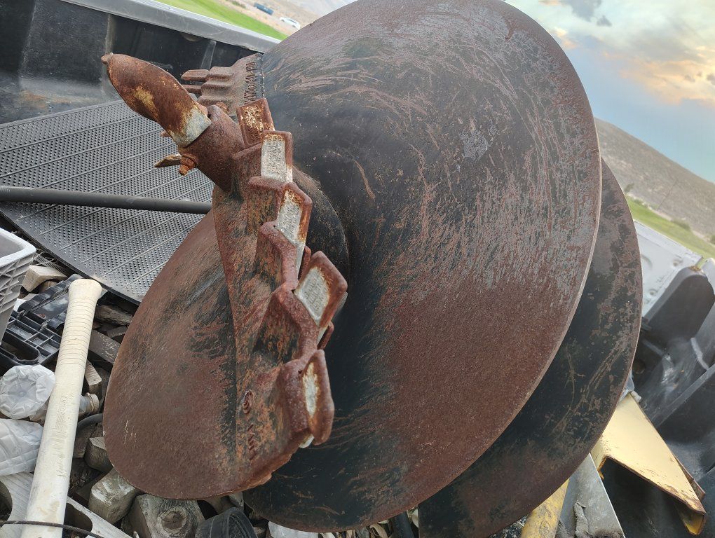Main image 6