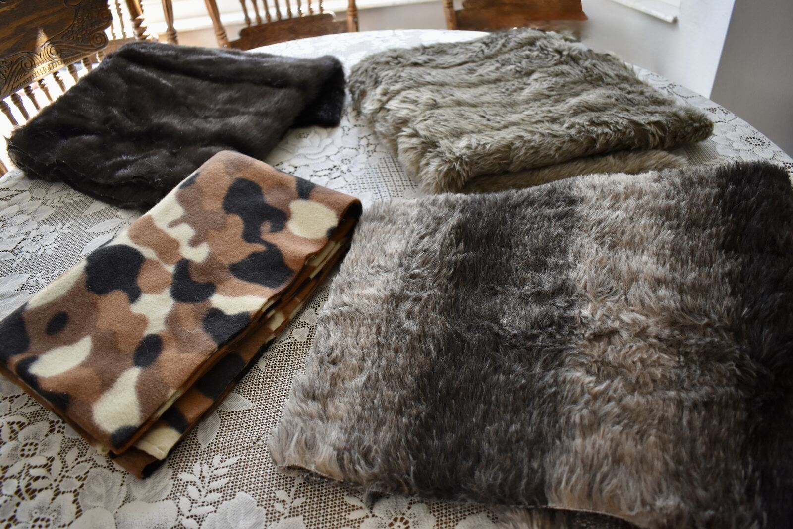 3 Large Pieces of Faux Fur Fabric And 1 Large Piece Of Fleece To Make / Sew Stuffed Animal Dolls And More…