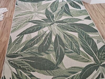 Green Leaf Rug