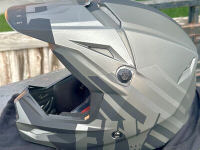 FLY KINETIC STRAIGHT EDGE HELMET SIZE 2X GREY/BLACK- MOTORCYCLE HELMET Never been used still in box