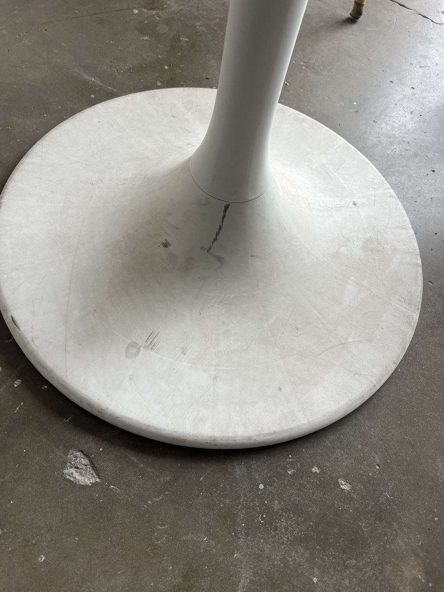 Main image 8