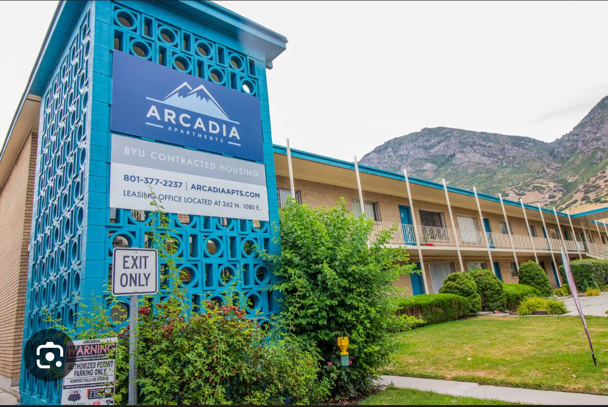 Apartment contract for sale